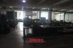 亞潔BQJ5160TXSD洗掃車用的康明斯ISDe210 40發(fā)動機的配件及維修