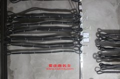 黃海DD5040XSCDM傷殘運(yùn)送車用的康明斯ISF2.8s4148V發(fā)動機(jī)的修理及配件