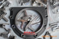 云河集團(tuán)CYH5241XXYAX33廂式運(yùn)輸車用的康明斯ISDe270 30發(fā)動機(jī)的大修及配件