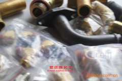 華威馳樂(lè)SGZ5300CXYDFL倉(cāng)柵式運(yùn)輸車用的康明斯C300 20發(fā)動(dòng)機(jī)的配件及保養(yǎng)