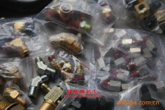 江淮HFC5121XXBKR1GZ篷式運(yùn)輸車用的錫柴CA4110/125Z發(fā)動(dòng)機(jī)的配件及大修