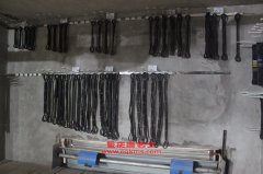川路DYQ1259D4RC載貨汽車用的康明斯ISDe300 40發(fā)動機(jī)的配件及修理