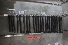 楚光LTG3250自卸汽車(chē)用的東風(fēng)汽車(chē)dCi340-30發(fā)動(dòng)機(jī)的配件及大修