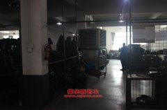 紅宇HYZ5164ZLJ自卸式垃圾車用的康明斯ISDe180 40發(fā)動機的大修及配件