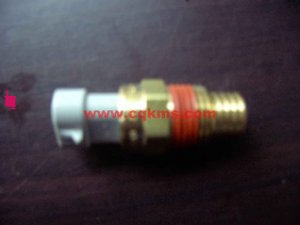 康明斯k38二手柴油機3056353溫度報警開關(guān)*